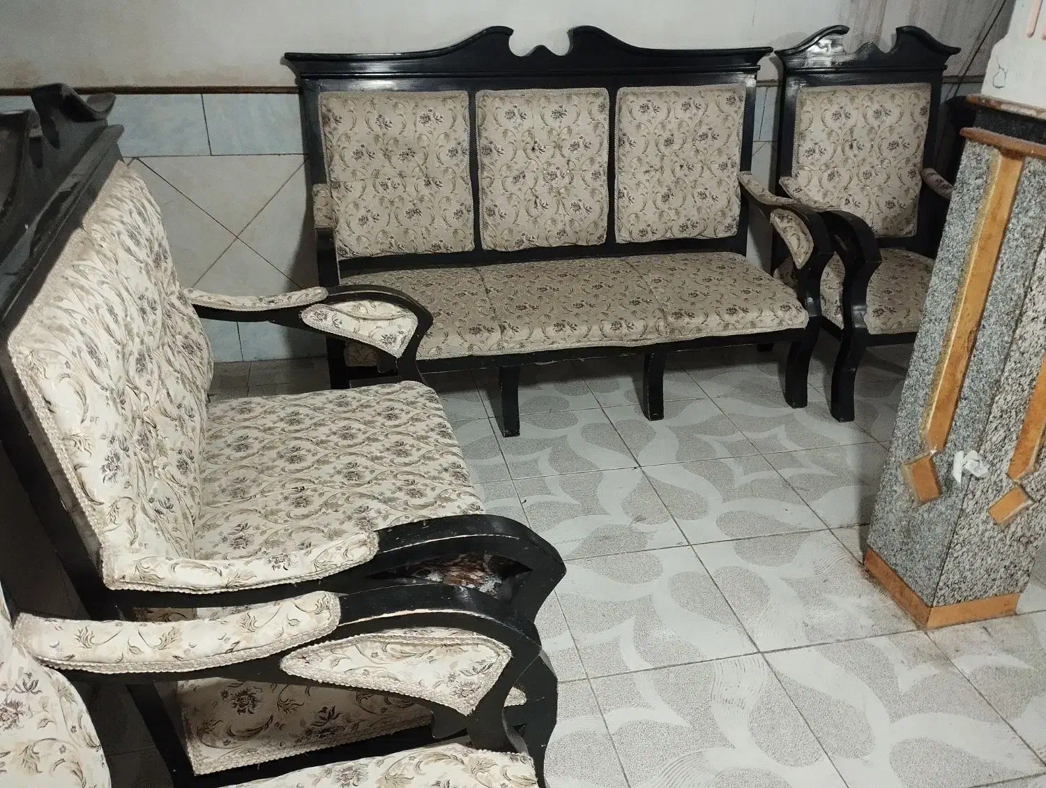 مبل و شیشه عسلی|مبلمان خانگی و میز عسلی|ماهدشت, |دیوار