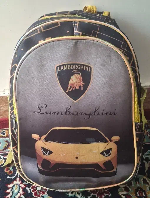 کیف مدرسه ابتدایی|کیف، کفش، کمربند|گناباد, |دیوار