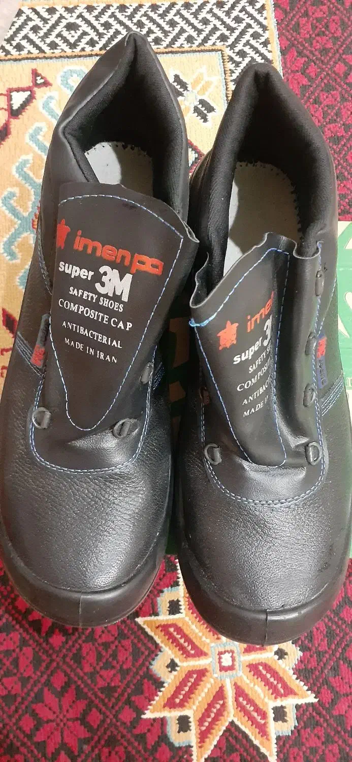 کفش ایمنی|کیف، کفش، کمربند|بندر امام خمینی, |دیوار