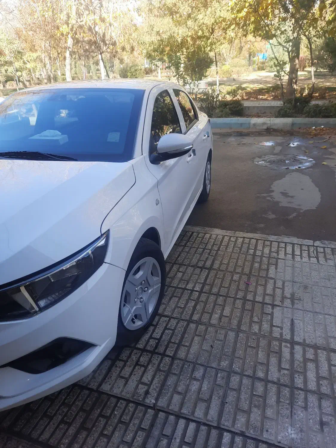 تارا ۶ دنده دستی|خودرو سواری و وانت|اصفهان, خانه اصفهان|دیوار