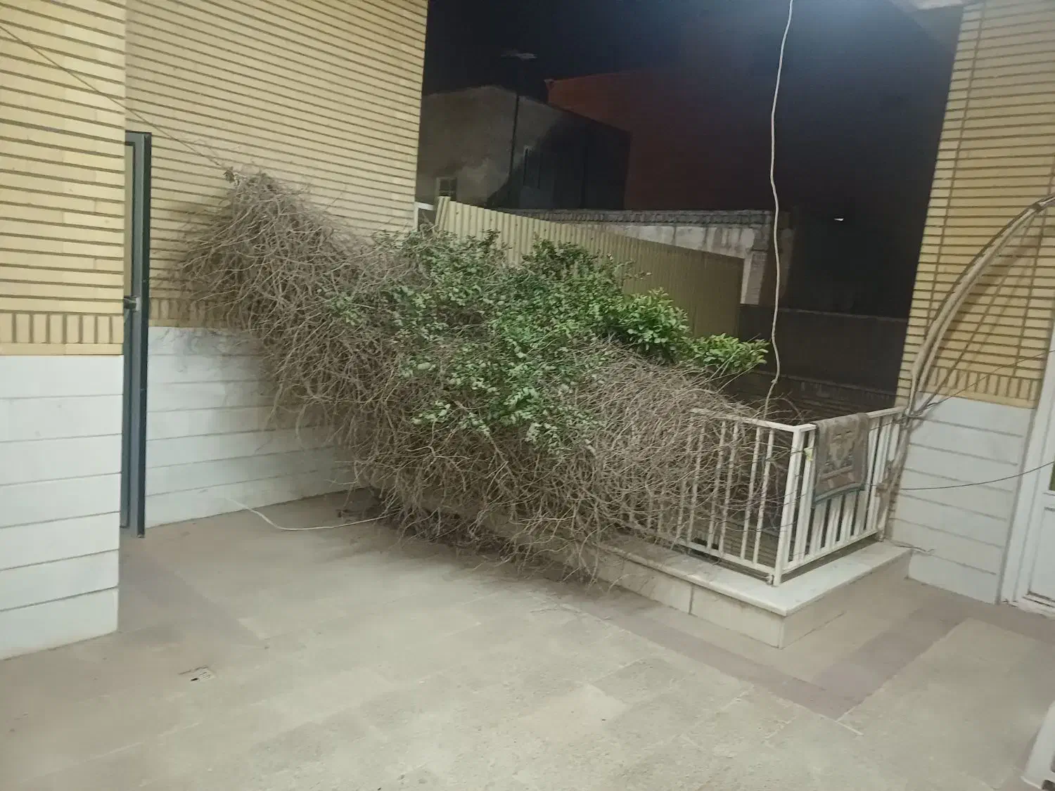 ویلایی جنوبی ۳ طبقه|فروش خانه و ویلا|قم, باجک یک|دیوار