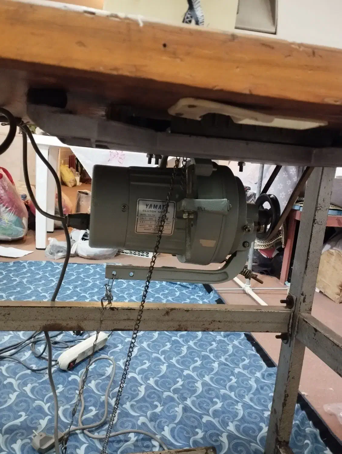 جرخ سردوز صنعتی 5 نخ یاماتا نیمه صنعتی 4 نخ ژانومه|چرخ خیاطی و ریسندگی|بیرجند, |دیوار