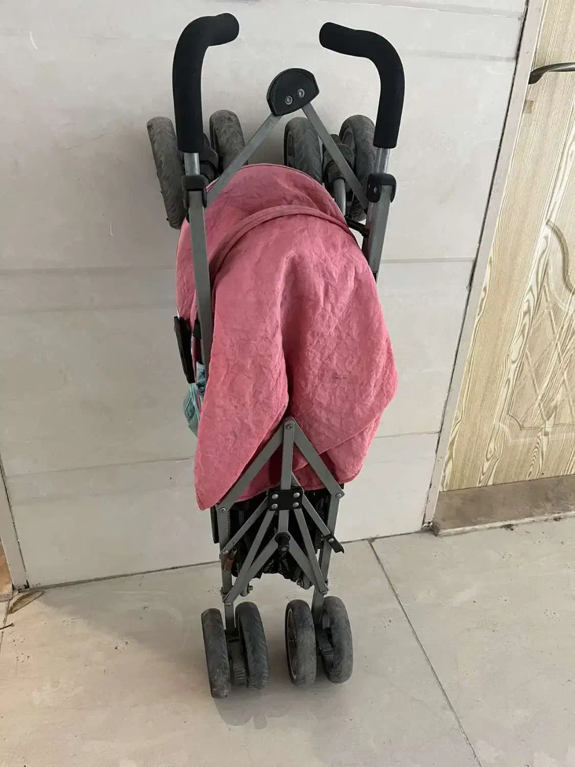 کالسکه بچه|کالسکه و لوازم جانبی|قائم‌شهر, |دیوار