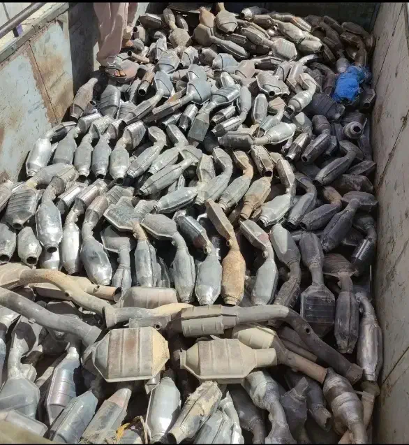 اگزوز کاتالیست وکاتالیزور خودرو زاهدان|قطعات یدکی و لوازم جانبی|زاهدان, |دیوار