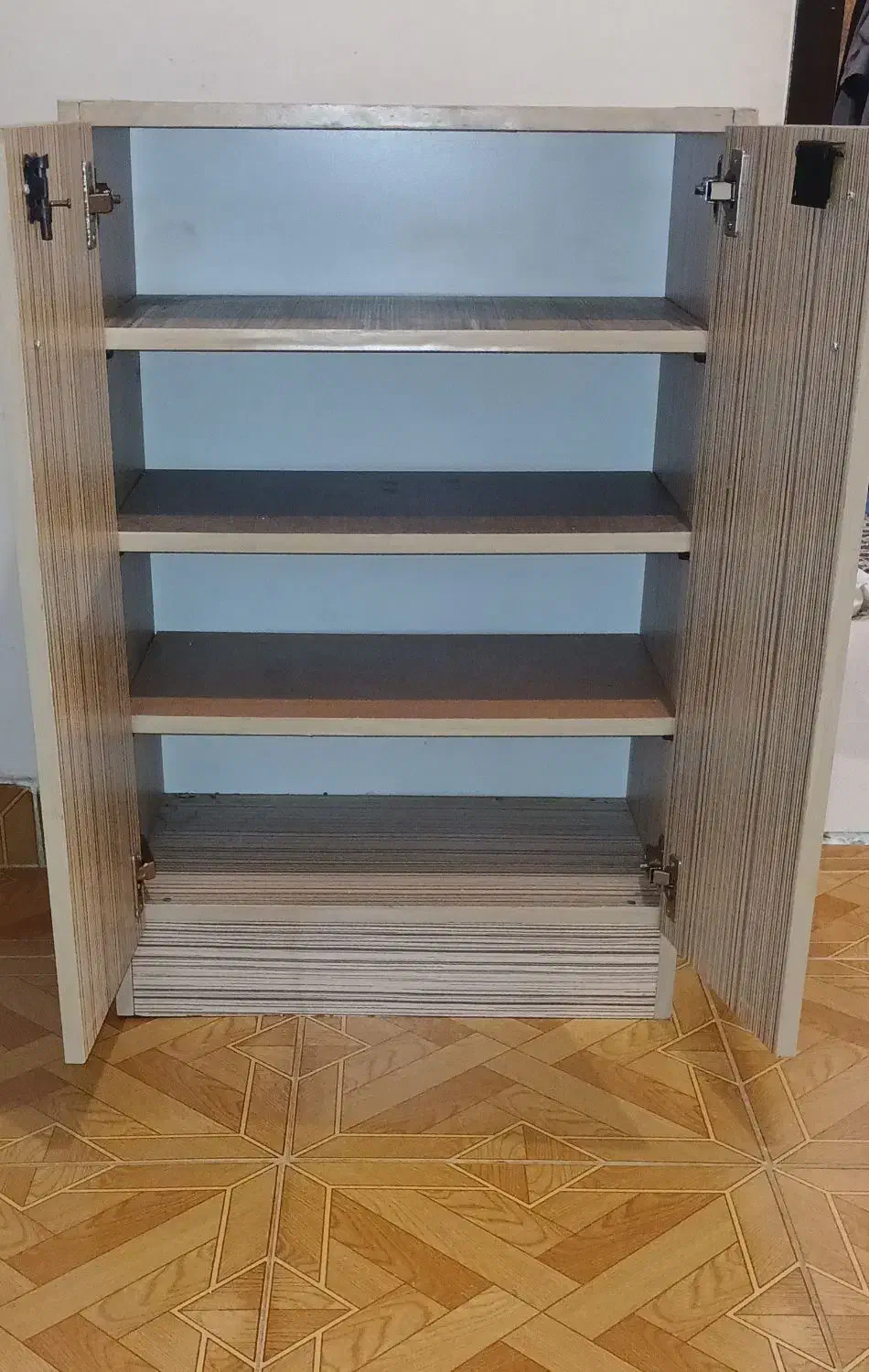 جاکفشی ۴ طبقه ابعاد ۳۰×۵۵×۸۰ با عایق|جاکفشی، کمد، دراور|رشت, آب و برق|دیوار