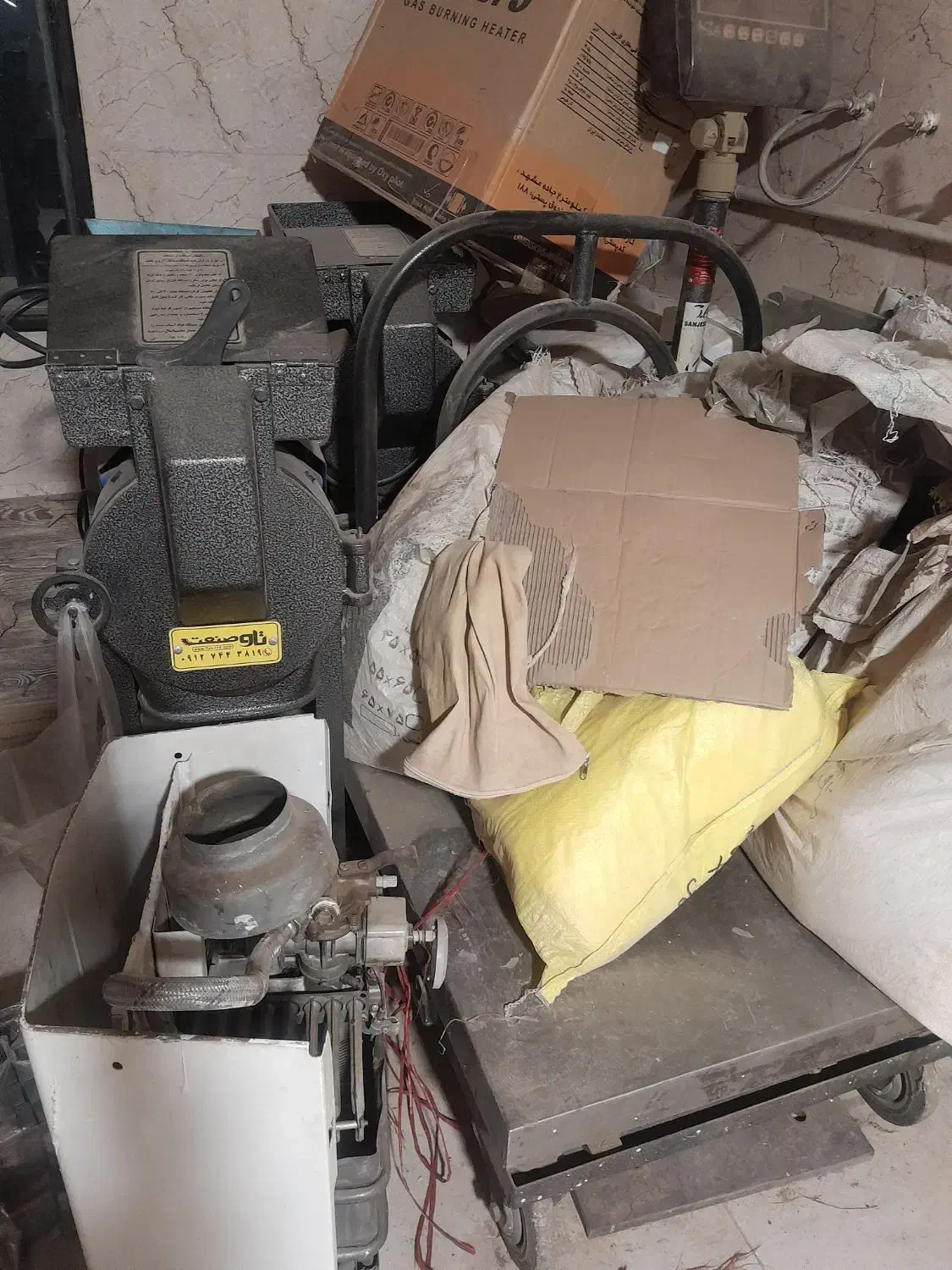 (سمساری)فروش لوازم منزل.مغازه.ساختمانی ودکوری سنگی|خدمات پیشه و مهارت|کرج, مجتمع صنفی صنعتی|دیوار