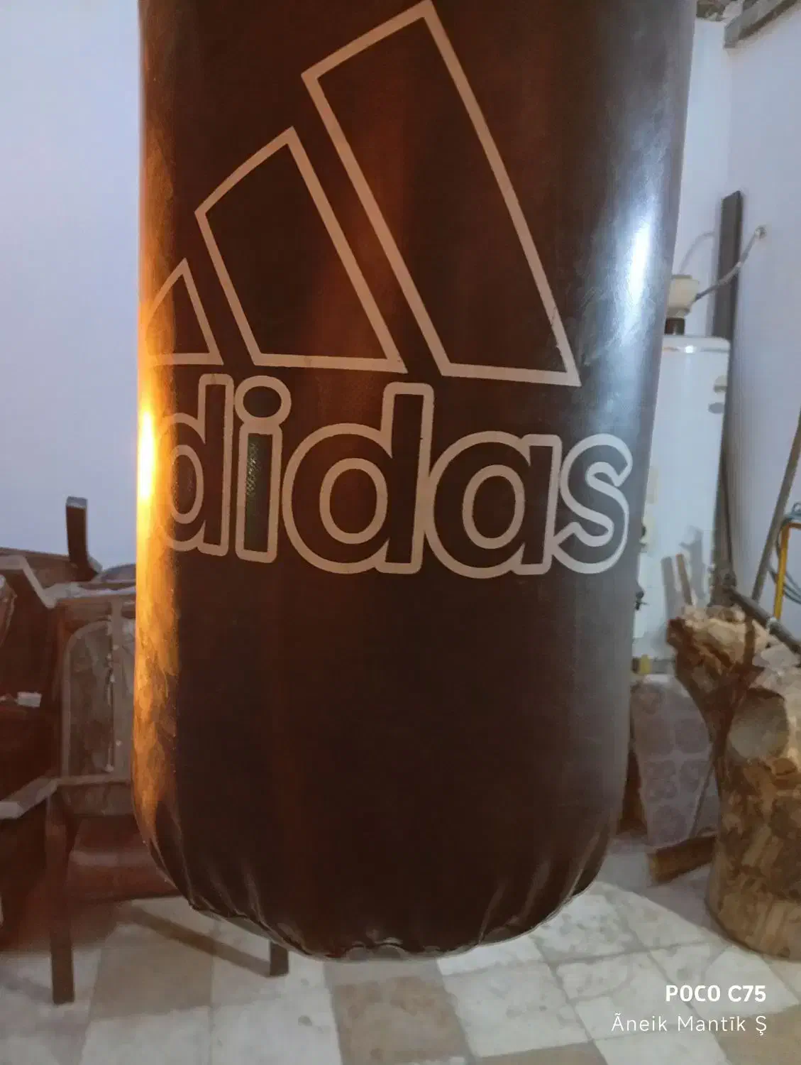 کیسه بوکس آدیداس با  کلاه و دستکش  حرفه ای|تجهیزات ورزشی|اصفهان, مولوی|دیوار