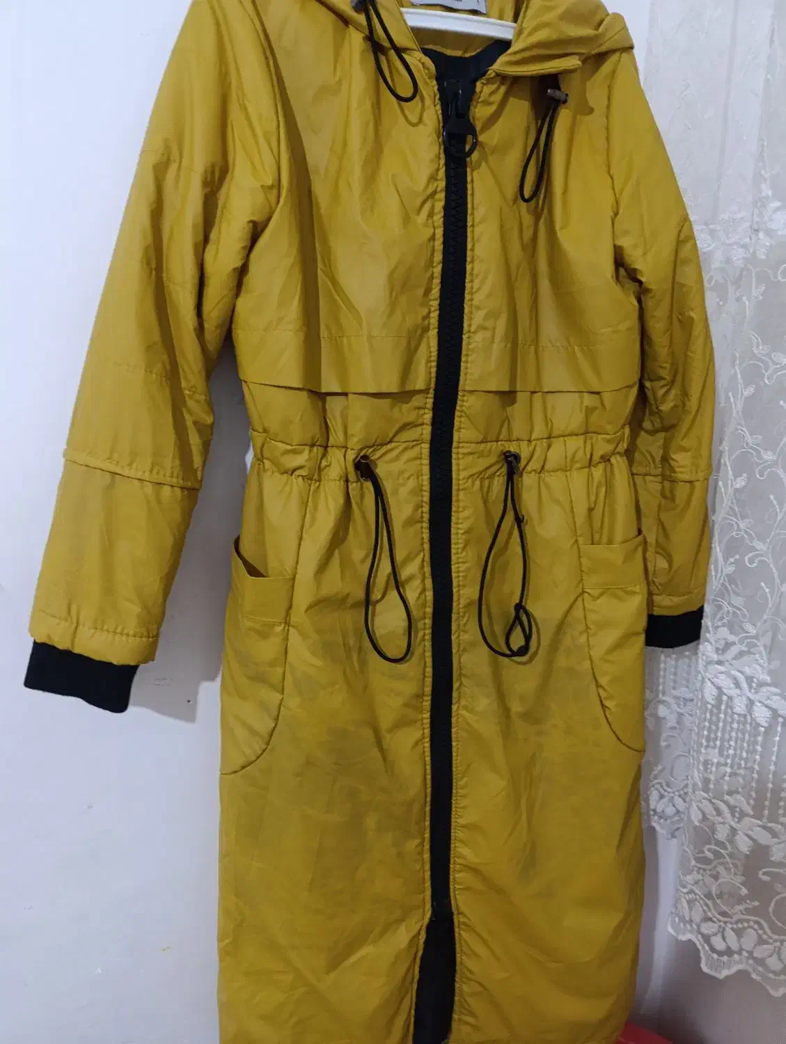 لباس کاپشن|لباس|سلماس, |دیوار