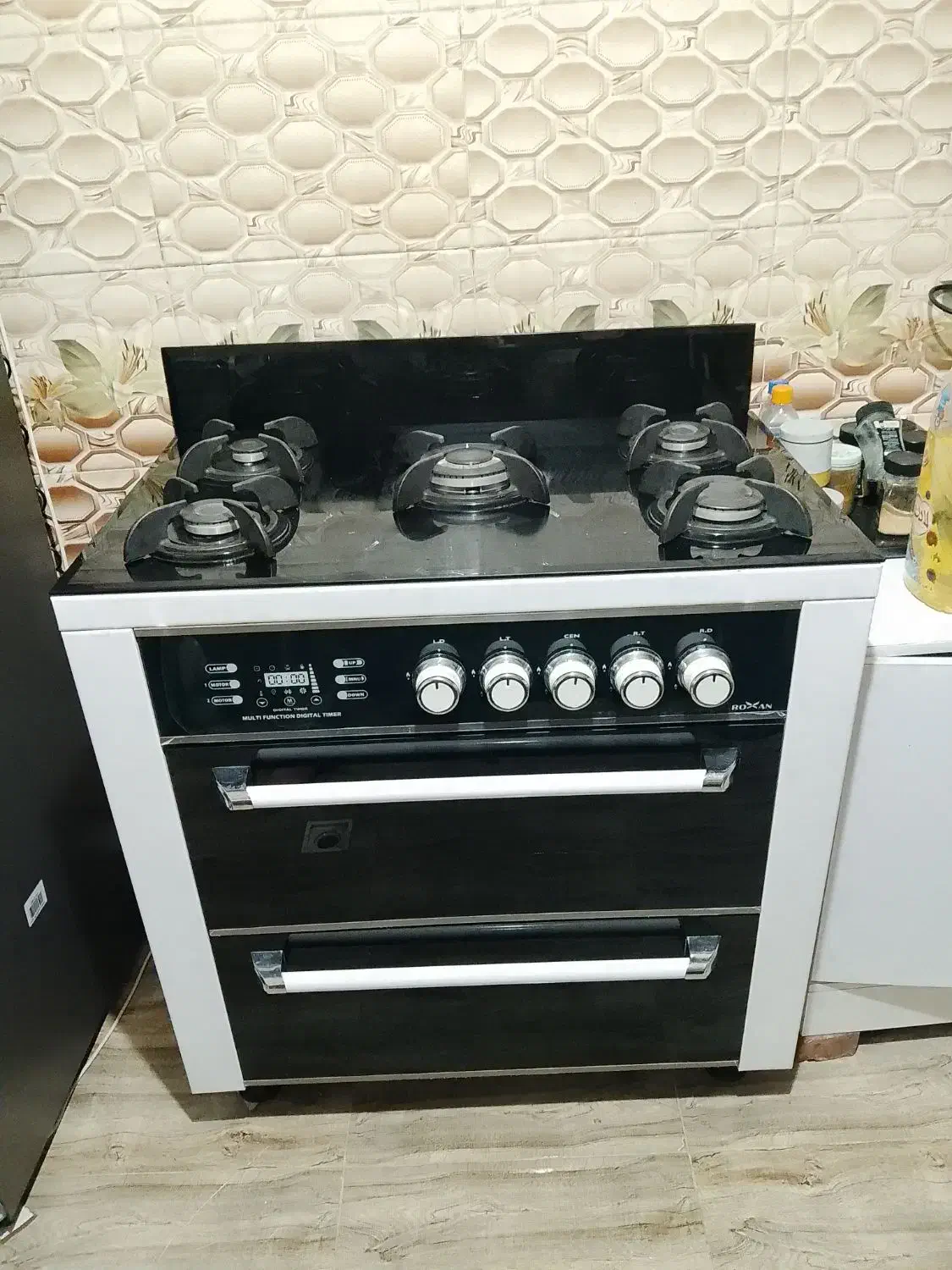 یک عدد اجاق گاز پنج شعله|اجاق گاز و لوازم برقی پختوپز|رباطکریم, کیکاور|دیوار