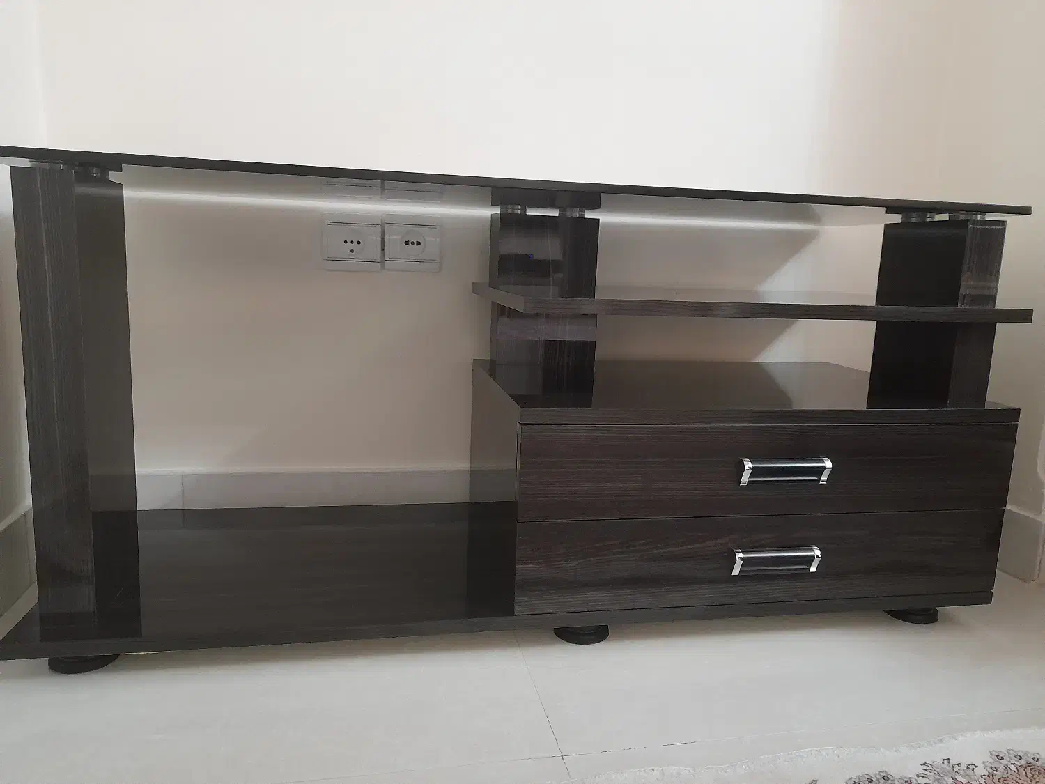 میز تلویزیون در حد نو|میز تلویزیون|تهران, منیریه|دیوار