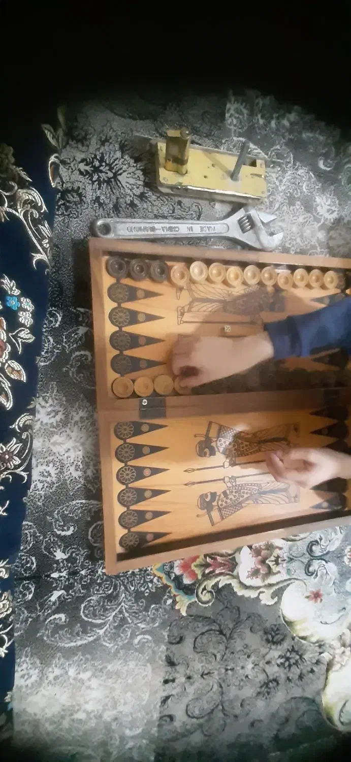 تخته نرد|اسباب‌‌بازی|زابل, |دیوار