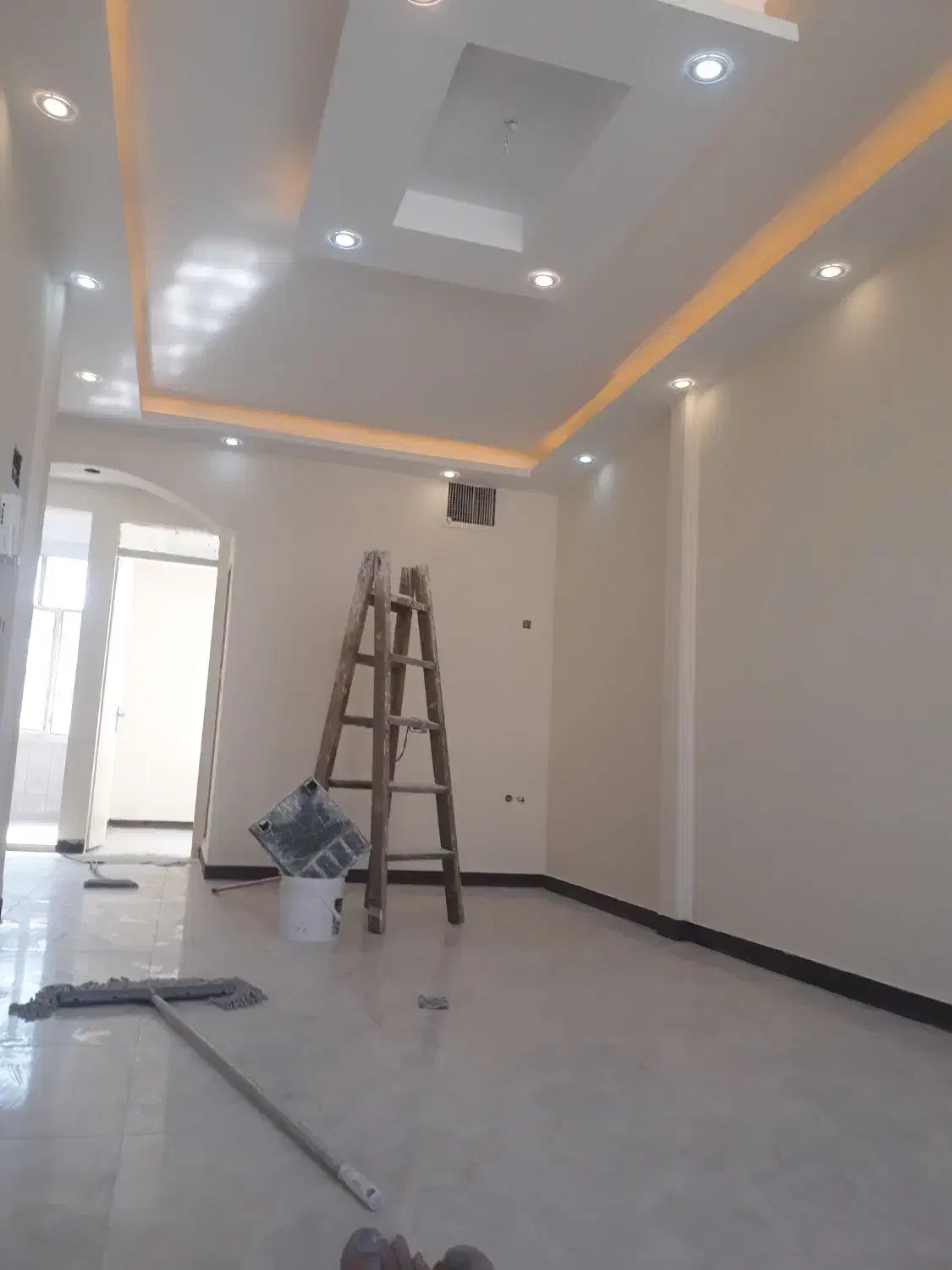 نقاشی رنگ کاری نقاش ساختمانی تهران و حومه|خدمات پیشه و مهارت|تهران, اتابک|دیوار