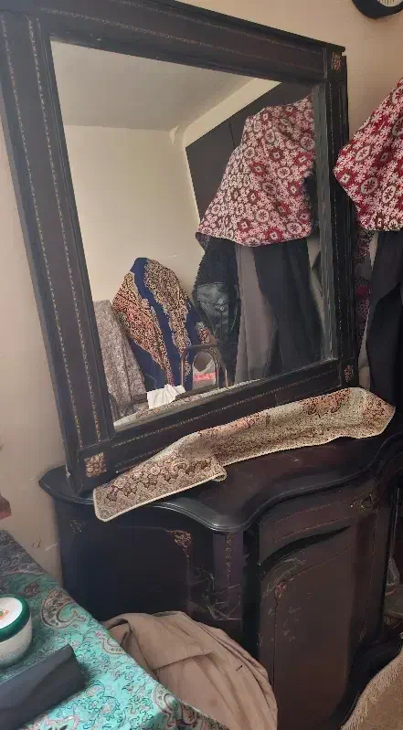 آینه|آینه|دوگنبدان, |دیوار