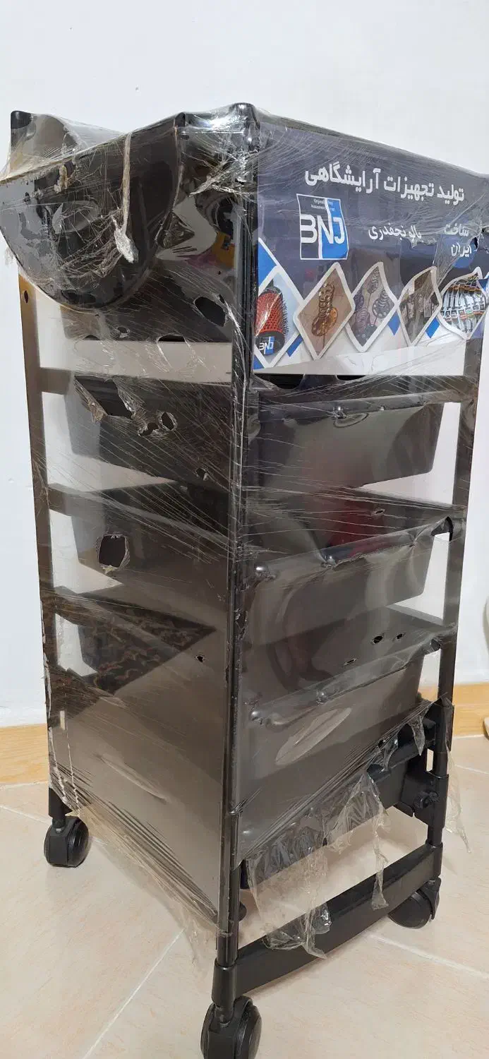 ترایلی رنگ مو|آرایشی، بهداشتی، درمانی|صومعه‌سرا, |دیوار