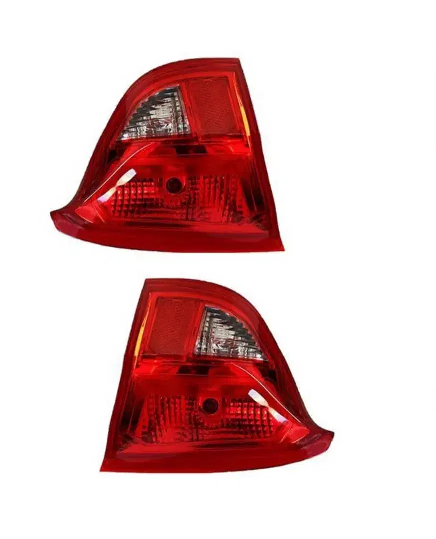 چراغ خطر درب عقب کوییک|قطعات یدکی و لوازم جانبی|پردیس, فاز ۸|دیوار