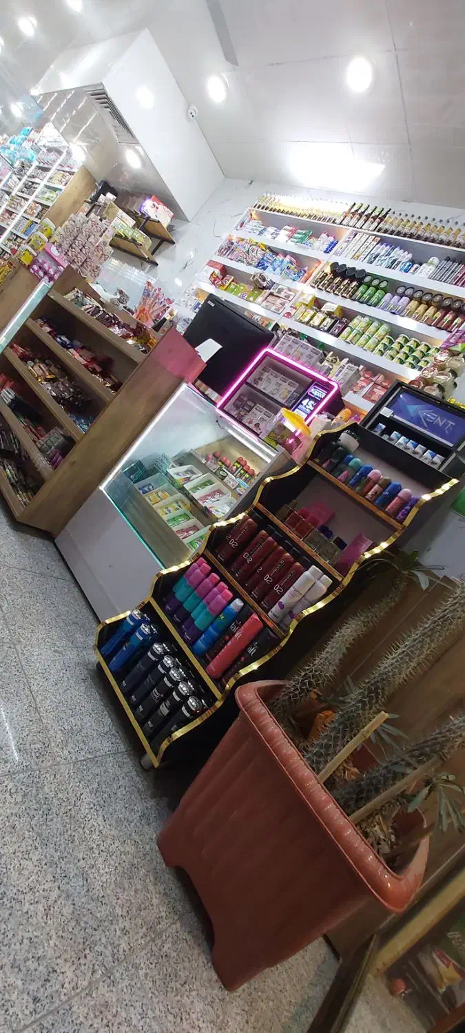 استخدام همکار خانم|استخدام بازاریابی و فروش|میبد, |دیوار