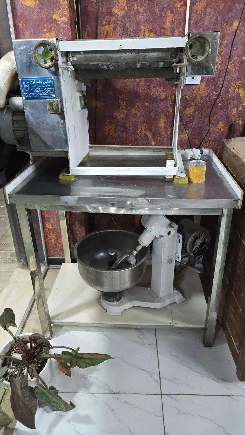 تنور گلی دست ساز و وسایل نان داغ|ماشین‌آلات صنعتی|آبیک, |دیوار