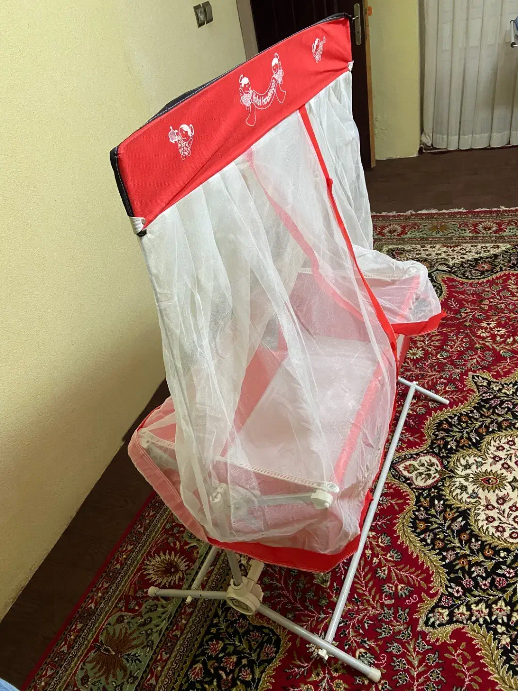 گهواره نوزاد|اسباب و اثاث بچه|شیرگاه, |دیوار