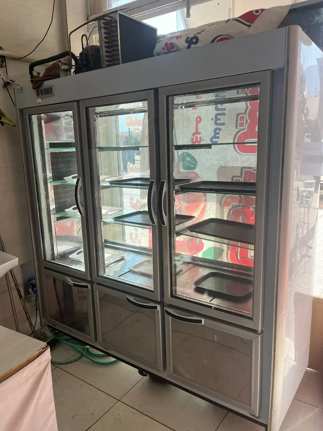 یخچال فروشگاهی مرغی و تک درب|فروشگاه و مغازه|شیراز, شهرک گلستان شمالی|دیوار