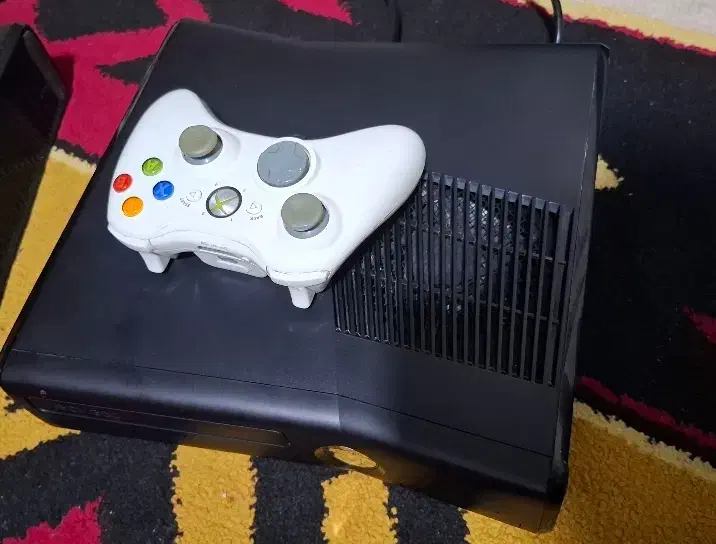 ایکس باکس 360اسلیم جیتگ کپی خور|کنسول، بازی ویدئویی و آنلاین|یاسوج, |دیوار