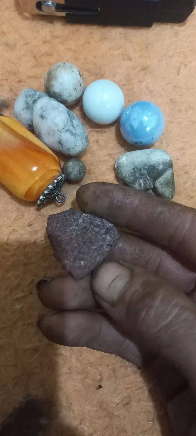 سنگ|کلکسیون اشیاء عتیقه|نسیم‌شهر, |دیوار