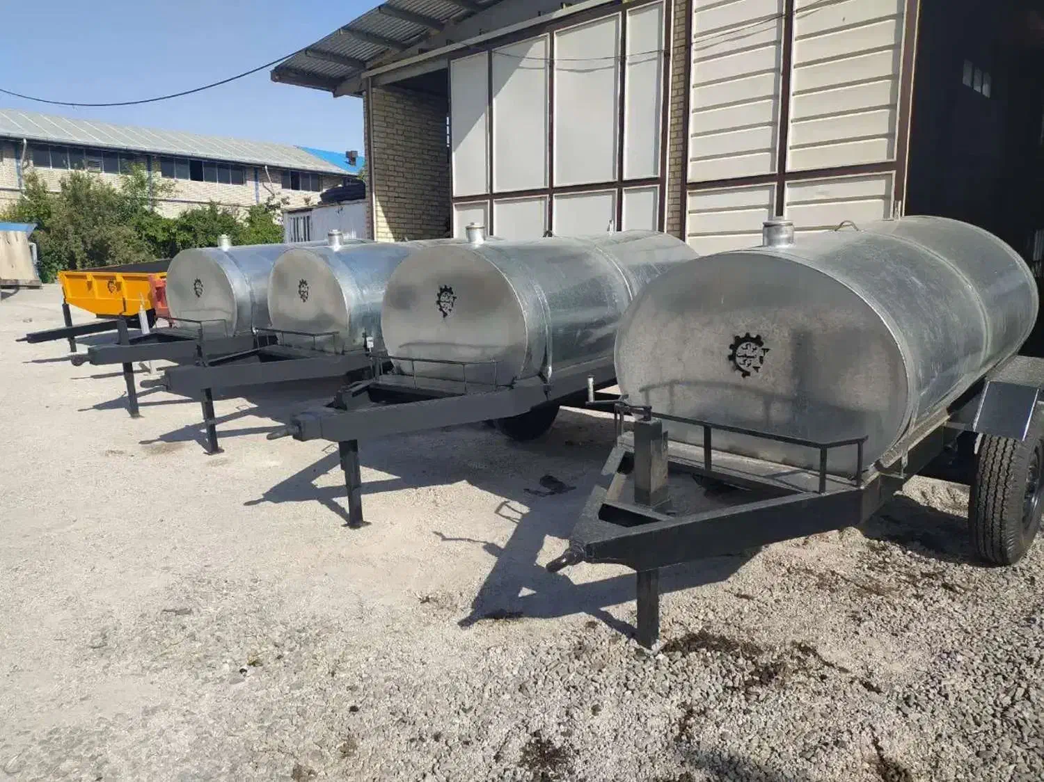 تانکر آب|مصالح و تجهیزات ساختمان|زنجان, |دیوار