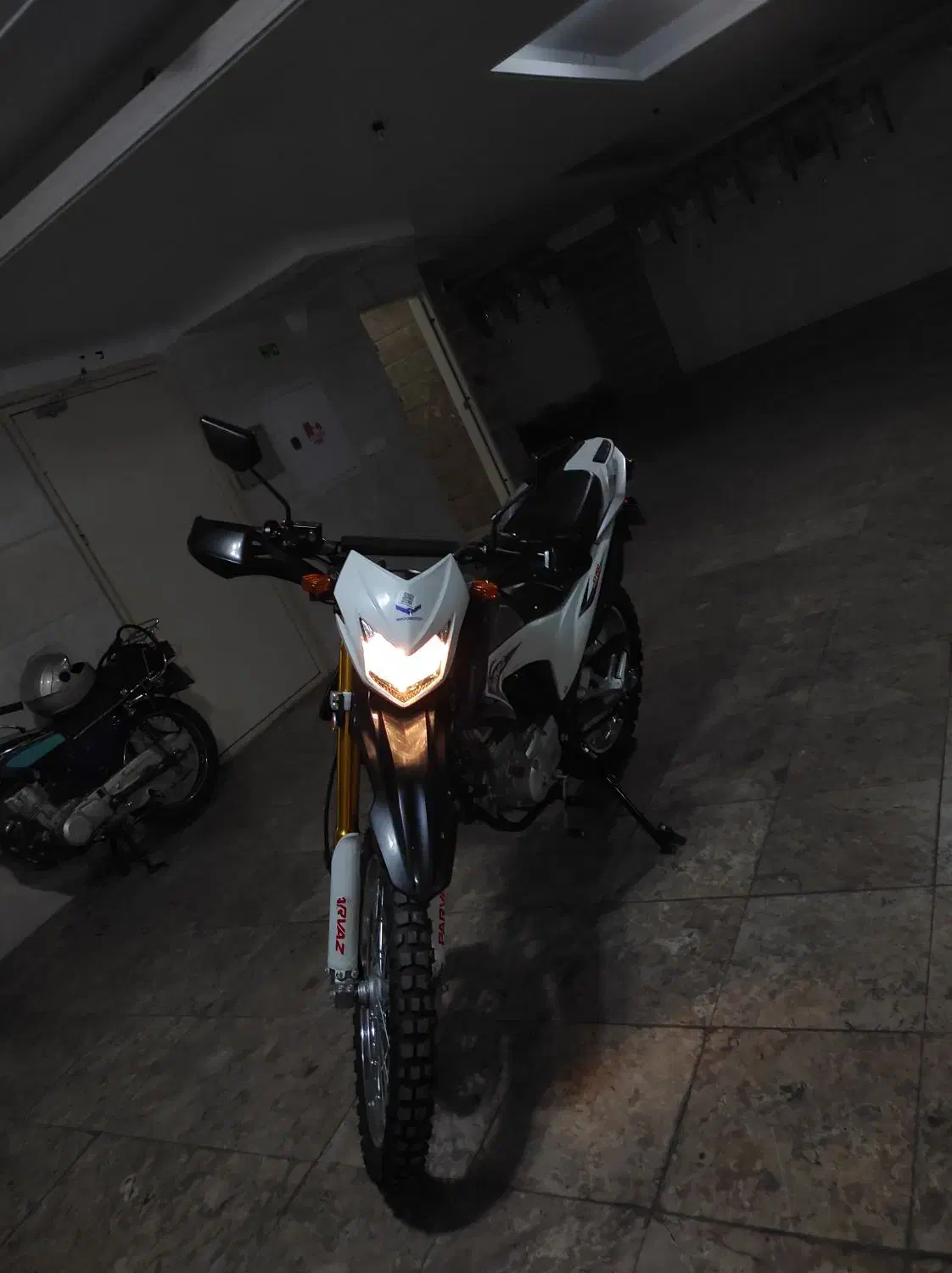 تریل پرواز 200|موتورسیکلت|تهران, بلورسازی|دیوار