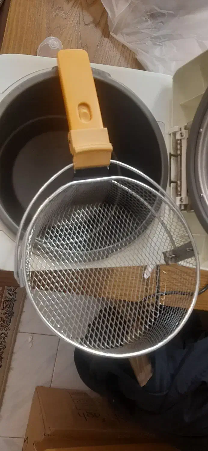 سرخ کن نو|اجاق گاز و لوازم برقی پخت‌وپز|ری, جوانمرد قصاب|دیوار