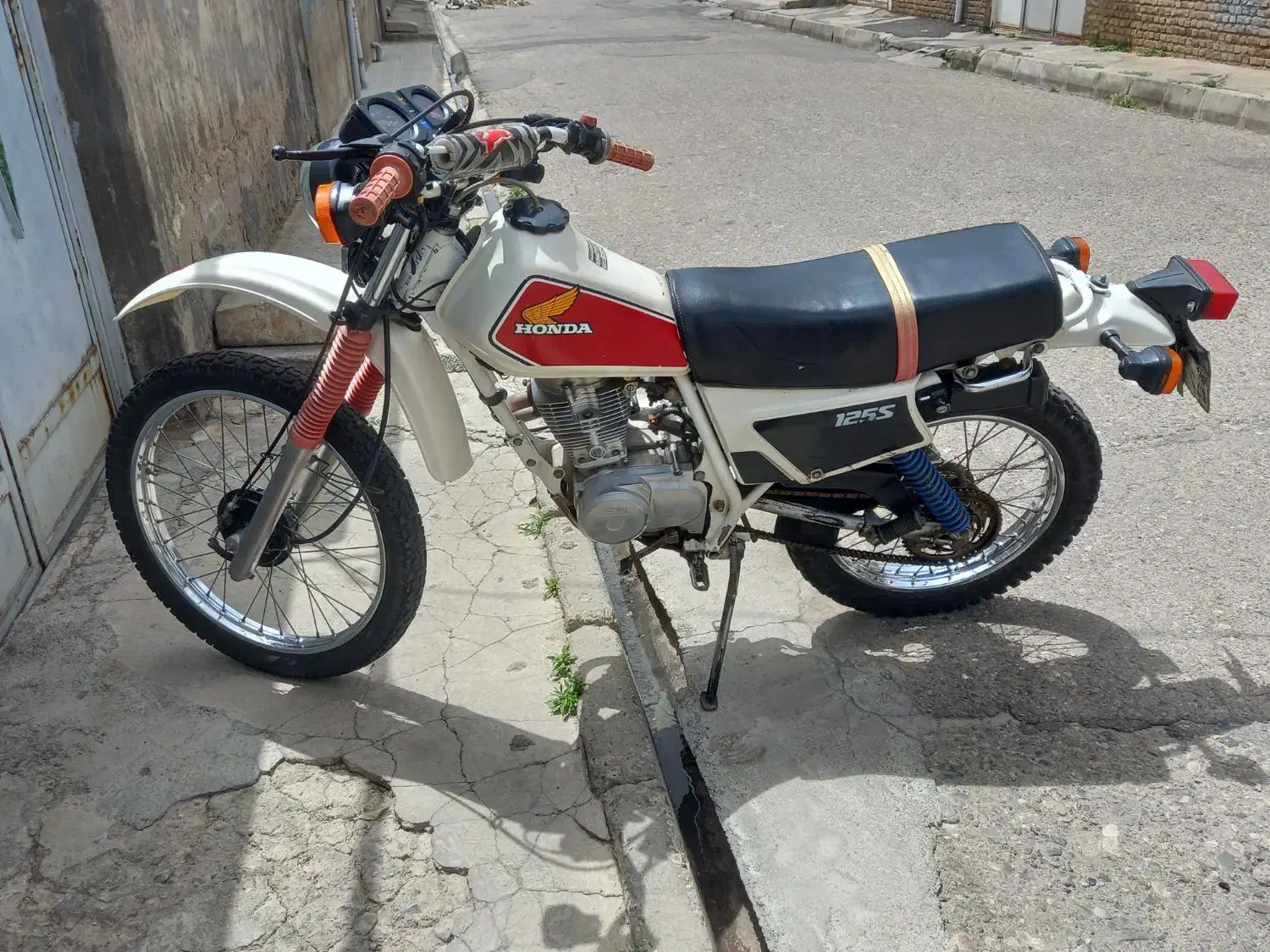 فروش موتور تریل برگه اوراقی|موتورسیکلت|شاهین دژ, |دیوار