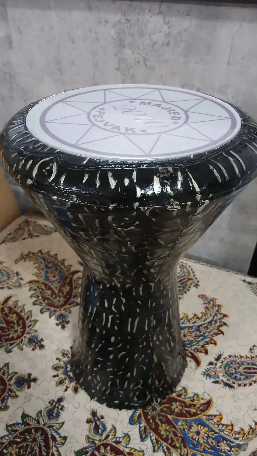 تمپو پژواک|درام و پرکاشن|اصفهان, محله سفلی|دیوار