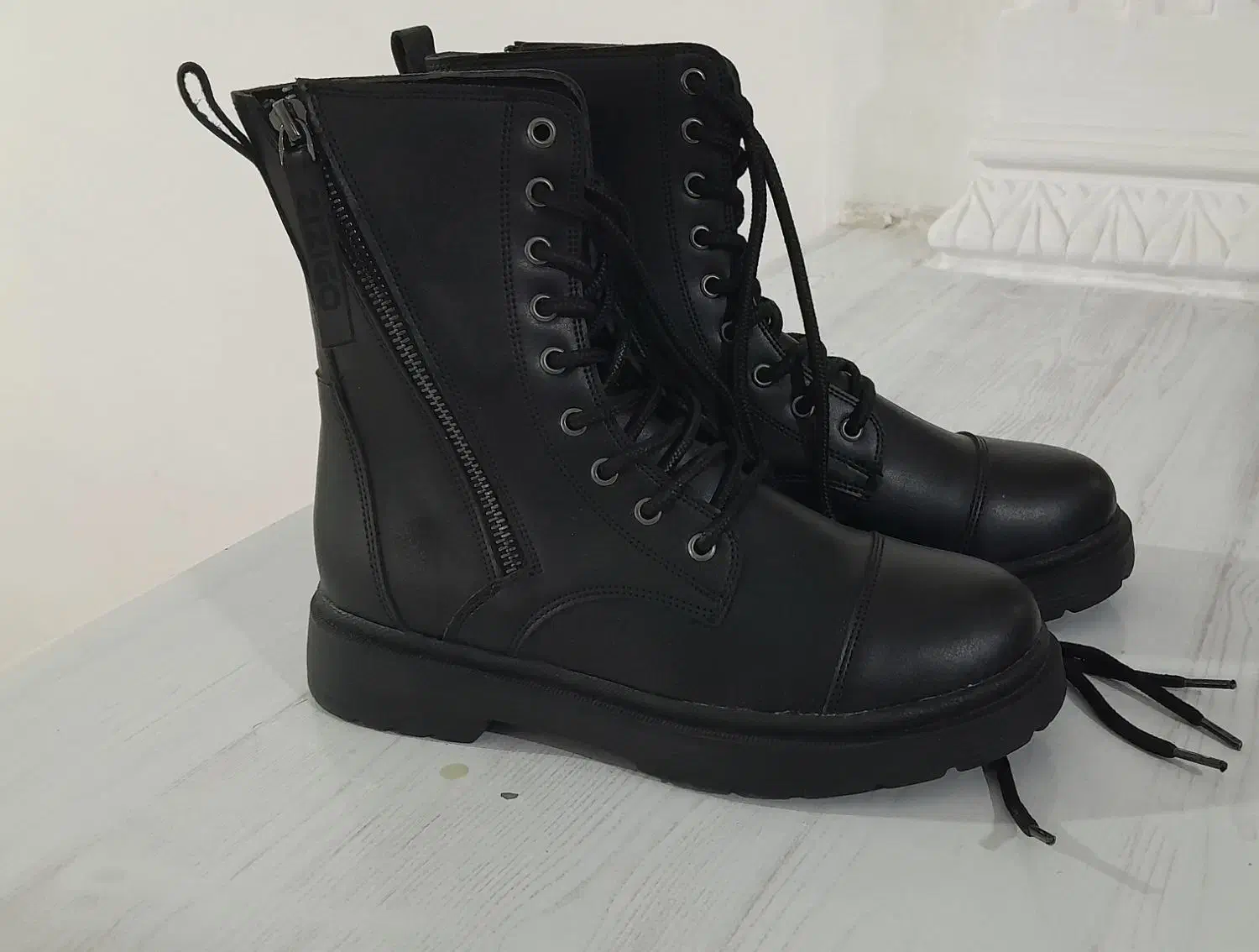 پوتین|کیف، کفش، کمربند|اسلامآباد غرب, |دیوار