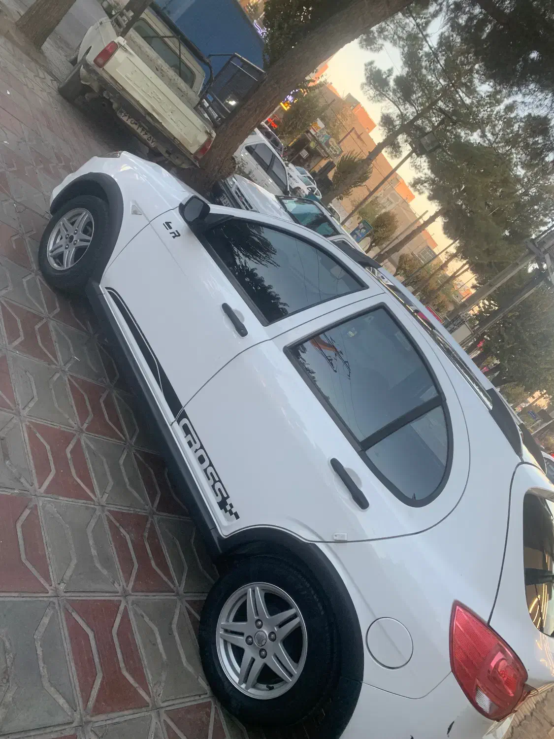 کوئیک مدل۴۰۰|خودرو سواری و وانت|دلیجان, |دیوار