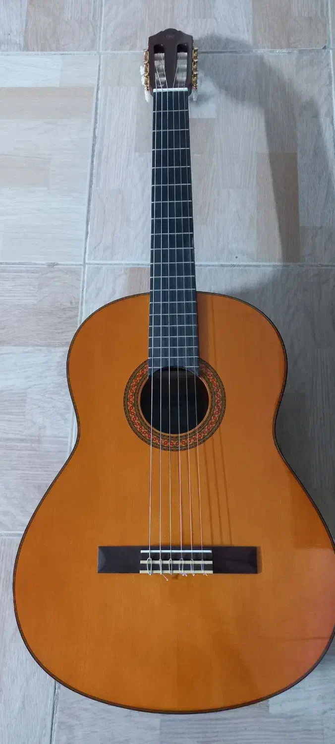 گیتار کلاسیک یاماها C70|گیتار، بیس، امپلیفایر|سمنان, |دیوار