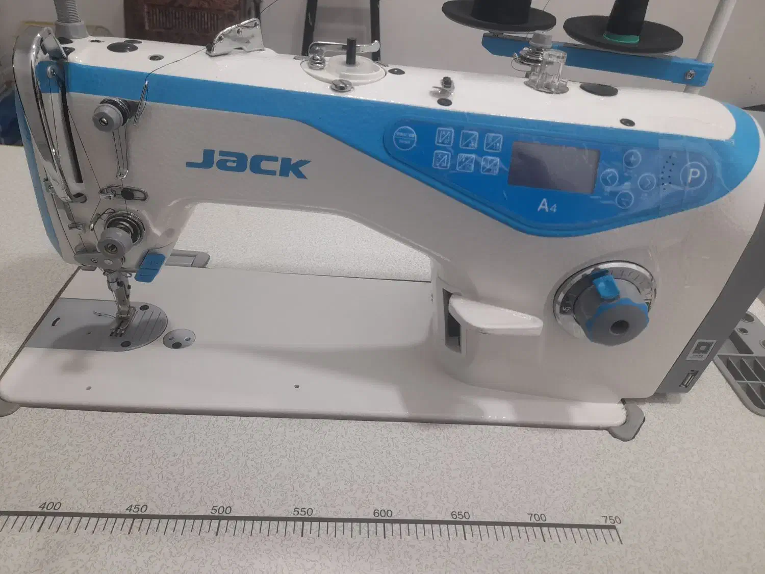 سه‌عدد‌چرخ‌سالم‌درحد‌نو‌به‌فروش‌میرسد|چرخ خیاطی و ریسندگی|اراک, |دیوار