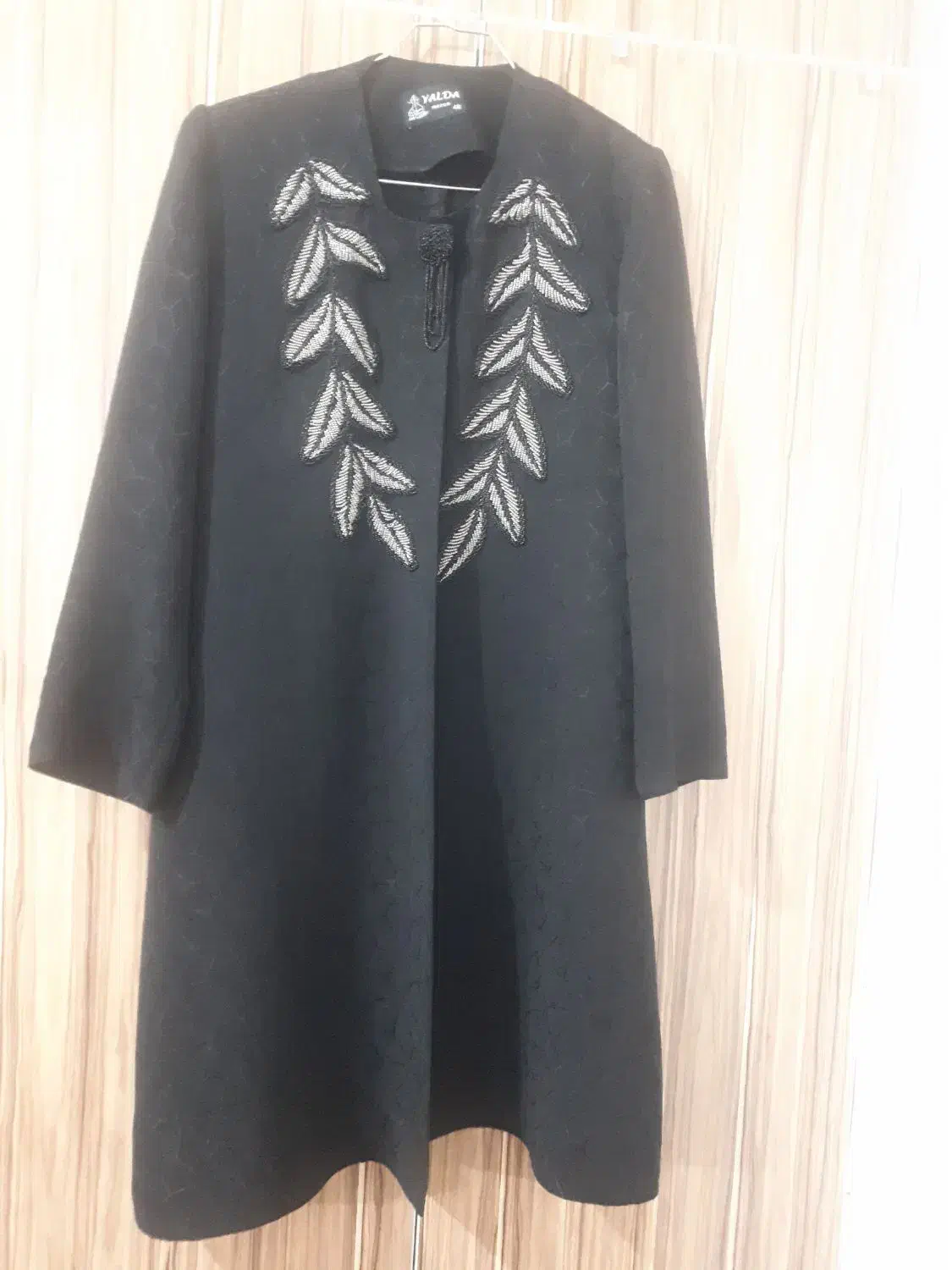 دوتا مانتو مجلسی شیک|لباس|روانسر, |دیوار