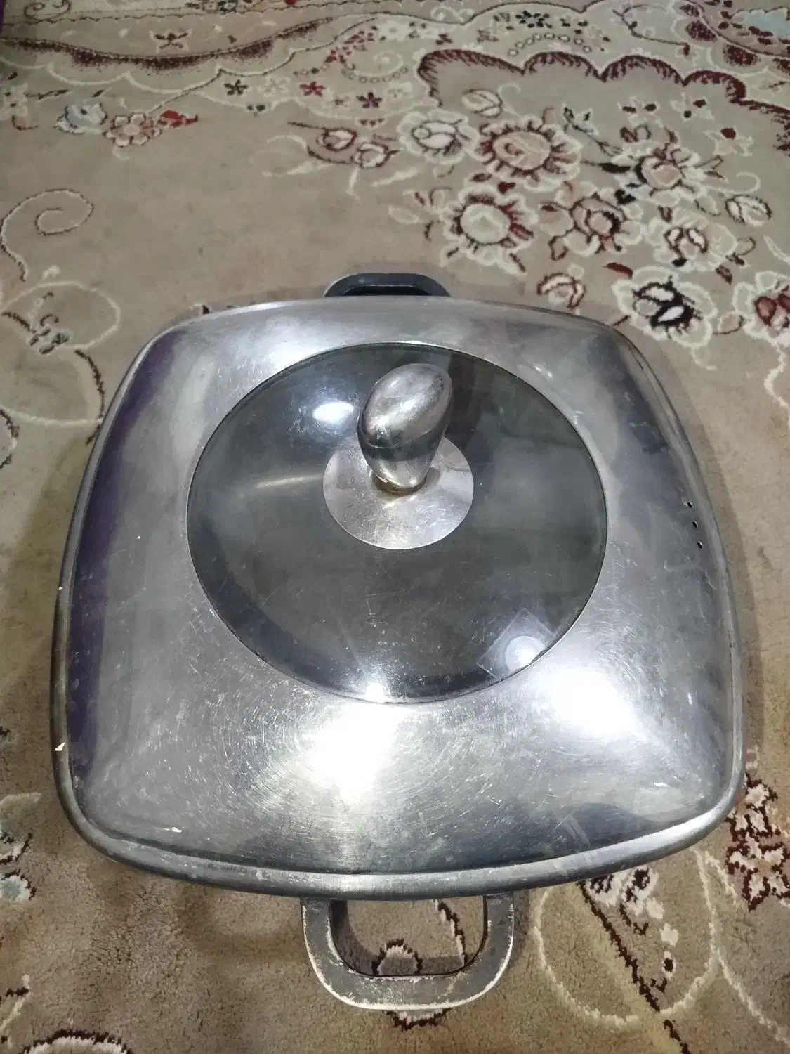 قابلمه|ظروف پخت‌وپز|زابل, |دیوار