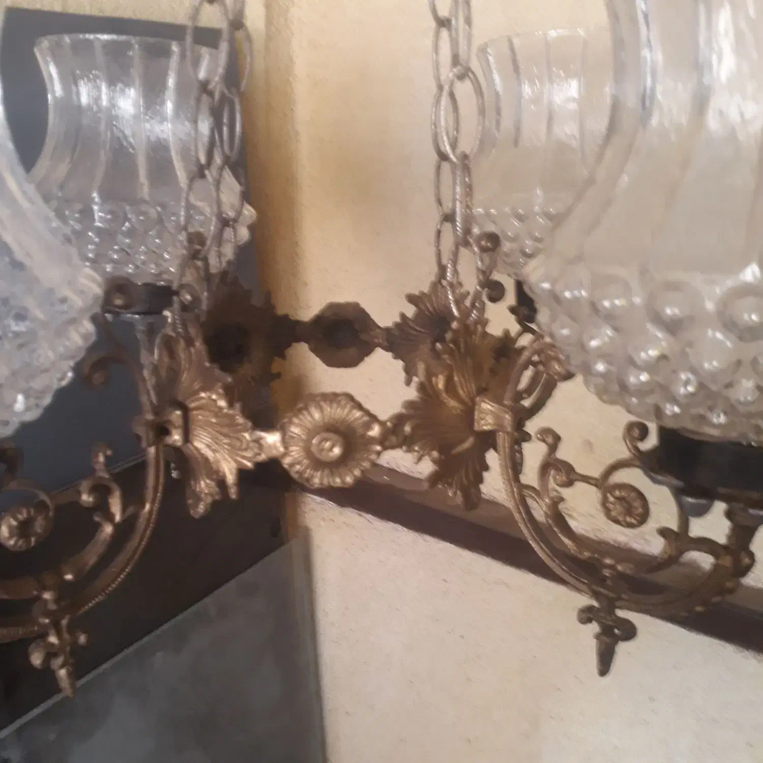 لوستر برنجی شمعدان قدیمی مناسب بوم‌گردی و کافه|کلکسیون اشیاء عتیقه|شاهین‌شهر, نبوت|دیوار