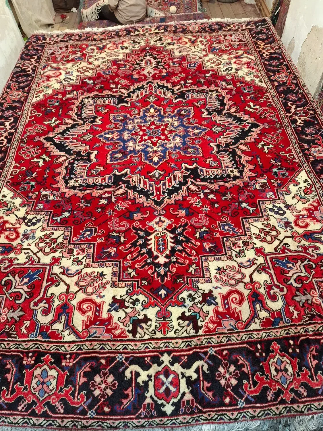 یک  تخته قالی ۹متری کار کرده هریس سرای|فرش|تبریز, |دیوار