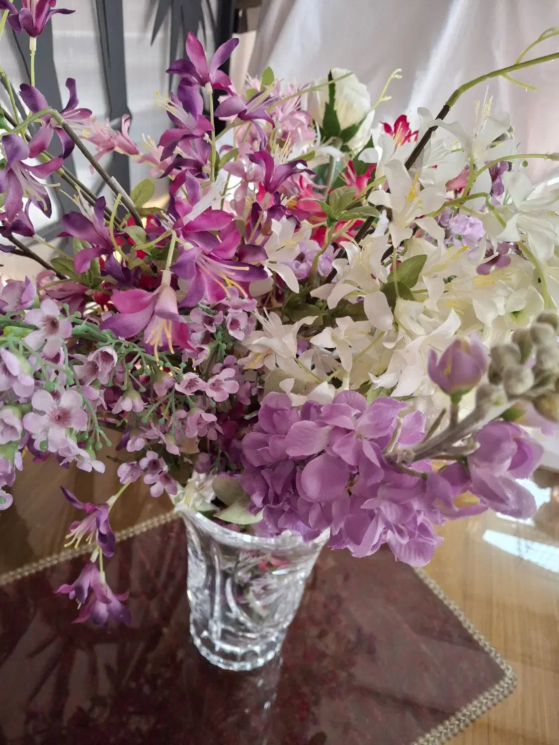 دو مدل گل زیبا مصنوعی|گل مصنوعی|تهران, نارمک|دیوار