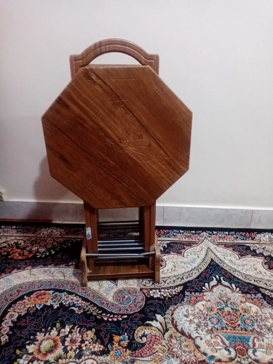 جلو مبلی|مبلمان خانگی و میز عسلی|باسمنج, |دیوار