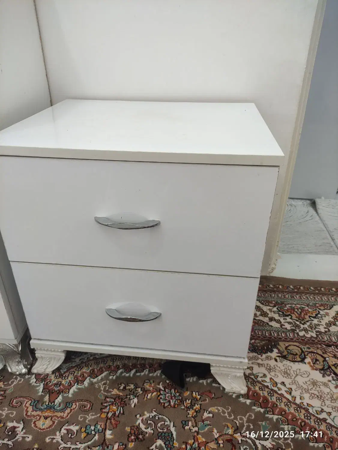 پاتختی|تخت و سرویس خواب|نیشابور, ابراهیمی|دیوار