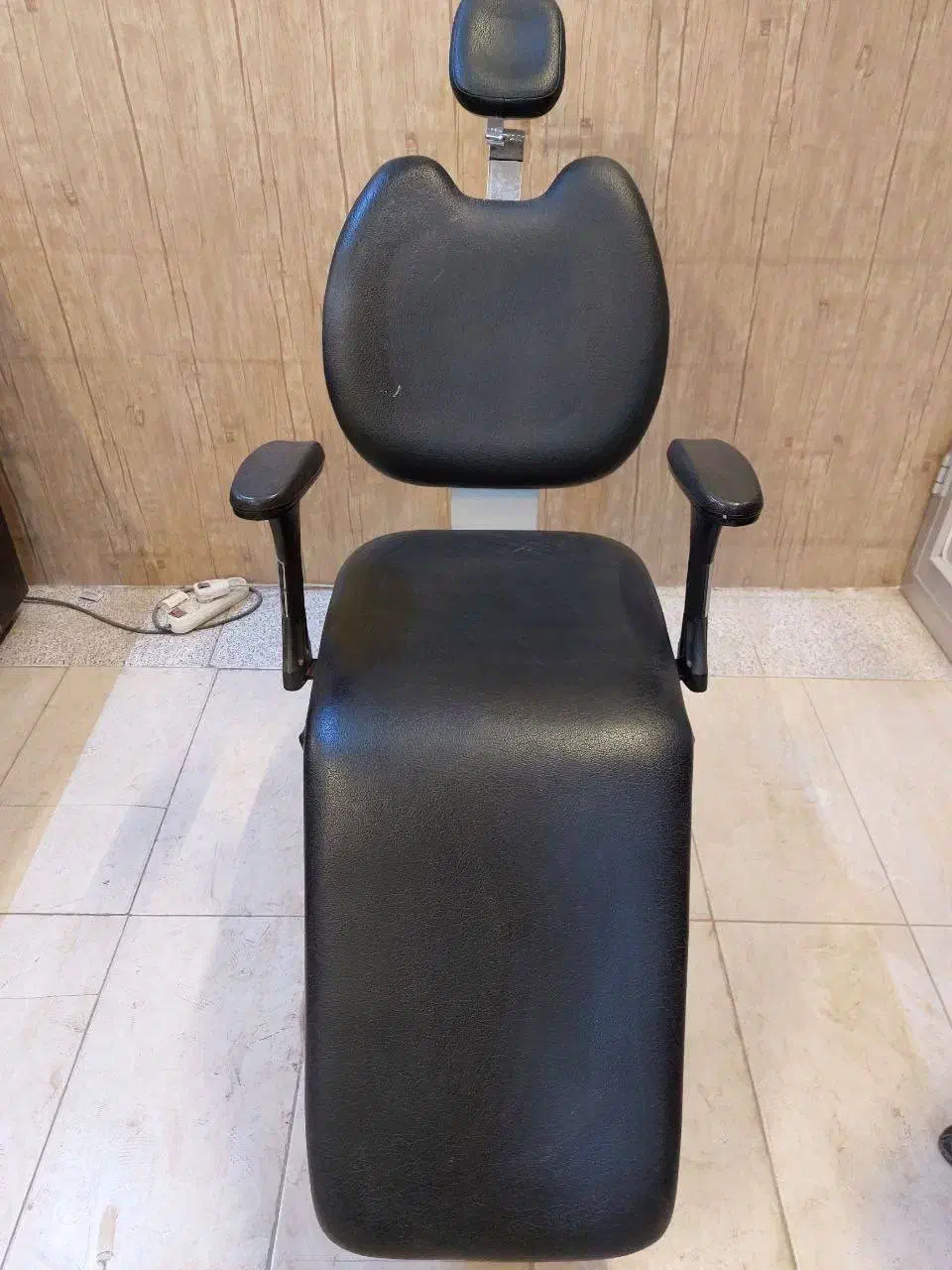 صندلی برقی آرایشگاه زنانه|آرایشگاه و سالنهای زیبایی|نیشابور, شهرک فرهنگیان|دیوار