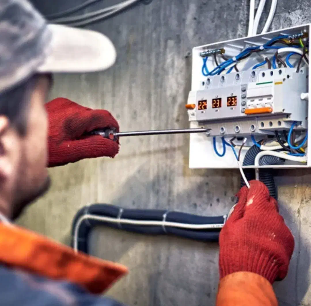 برق‌کار برقکار ساختمان‌ رفع اتصالی|خدمات پیشه و مهارت|شیراز, معالی‌آباد|دیوار