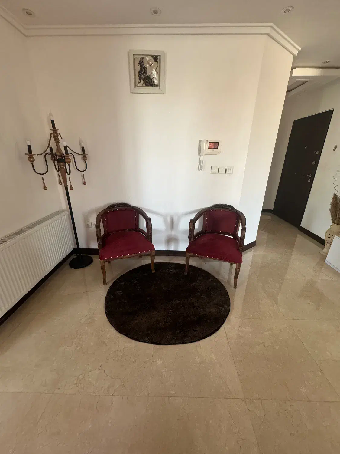 دوعدد مبل تکی آنتیک|مبلمان خانگی و میز عسلی|بسطام, |دیوار