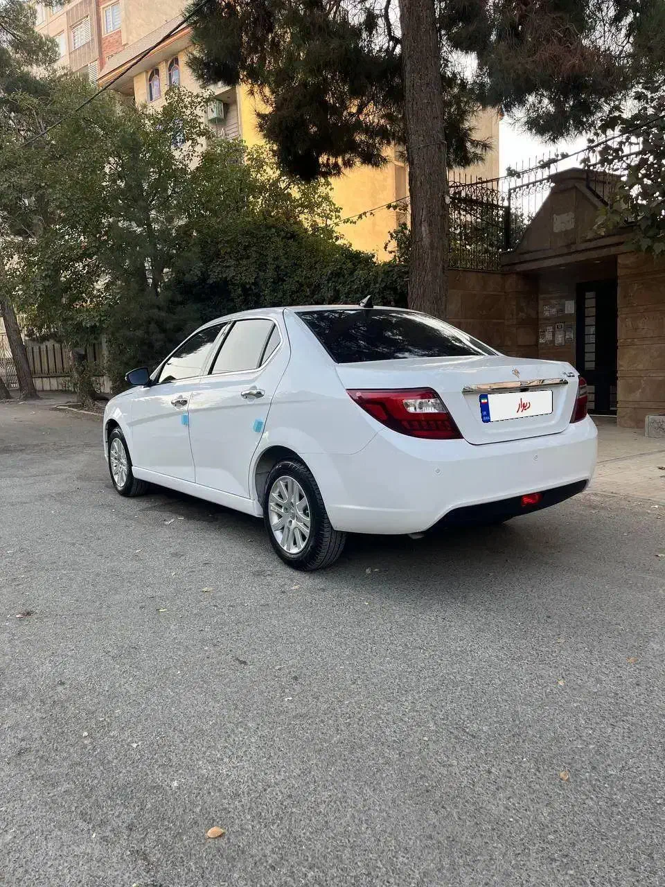 دنا پلاس|خودرو سواری و وانت|کرمانشاه, |دیوار