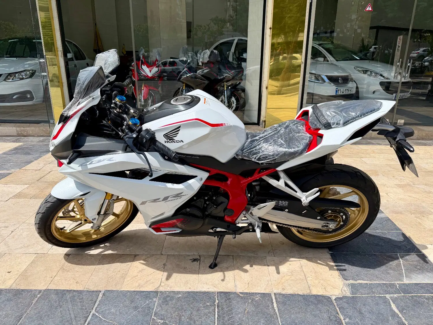 هوندا cbr 250. اقساط بانکی ..تحویل فوری|موتورسیکلت|تهران, بهاران|دیوار