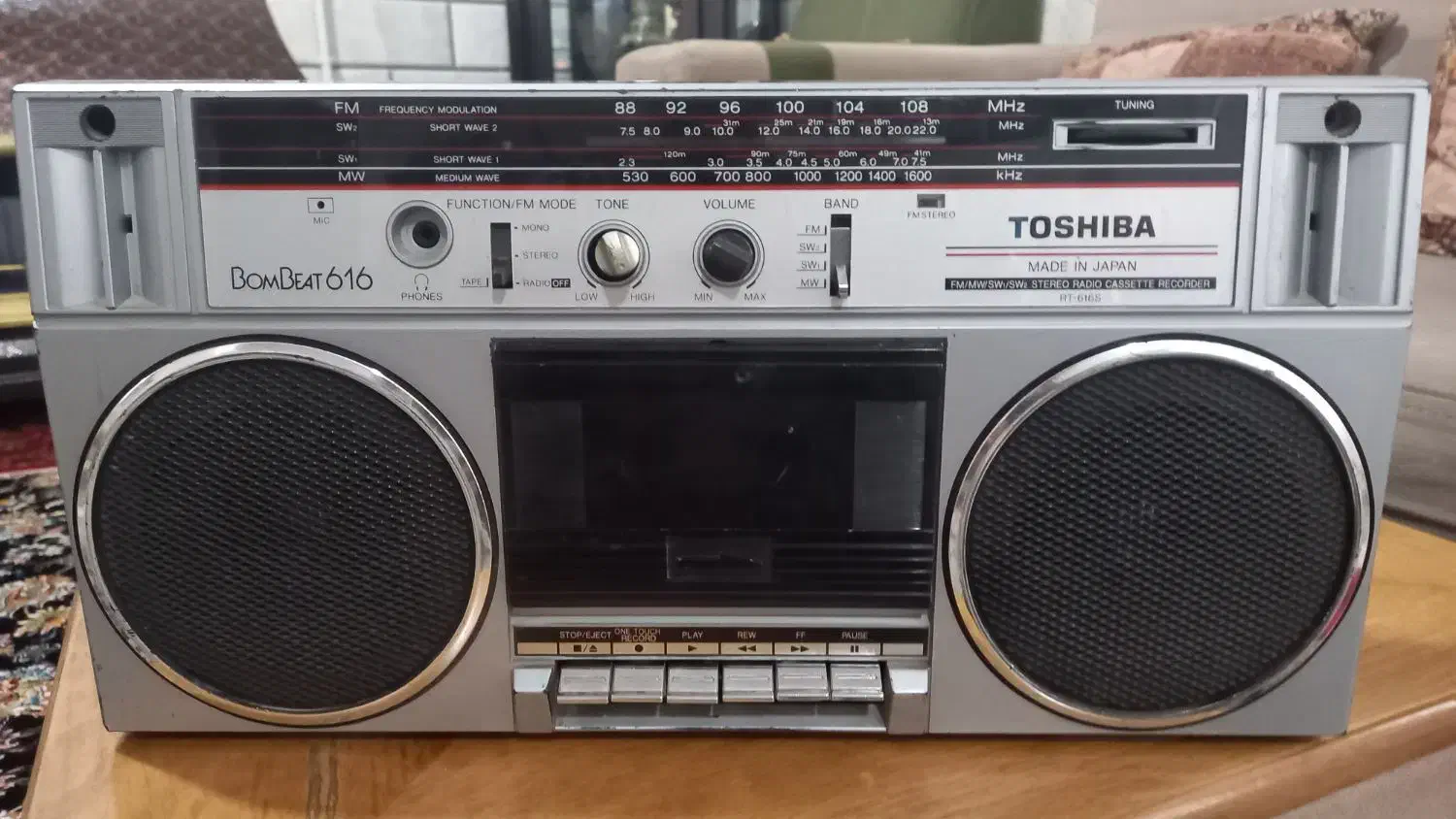 رادیو و ضبط|کلکسیون اشیاء عتیقه|الیگودرز, |دیوار