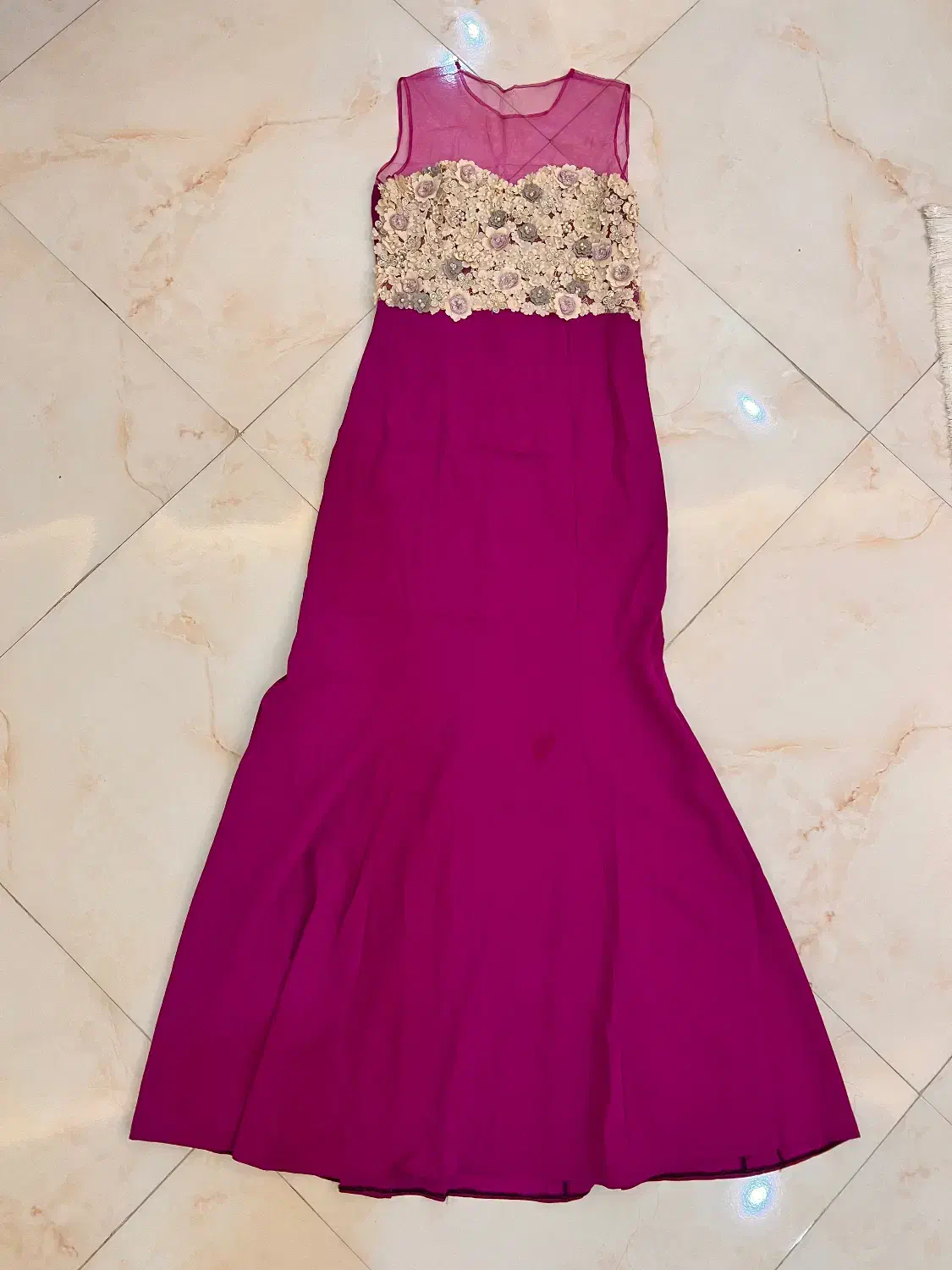 لباس مجلسی|لباس|ساری, |دیوار