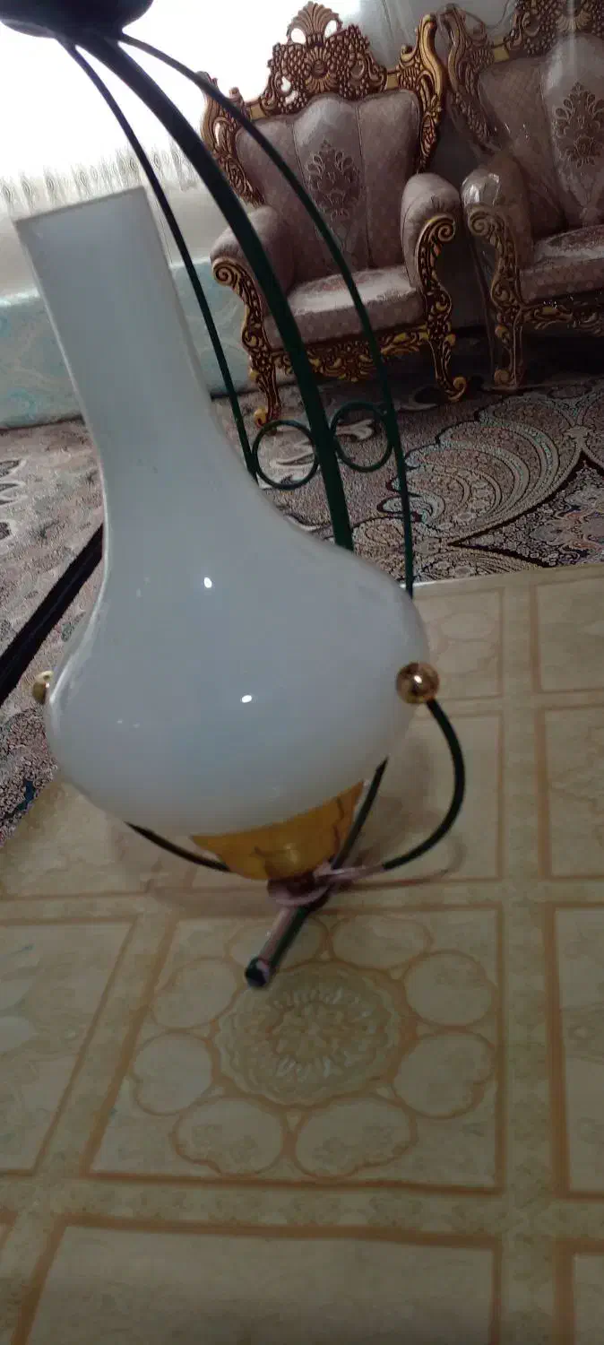 لوستر|لوستر و چراغ آویز|اصفهان, ناصرخسرو|دیوار