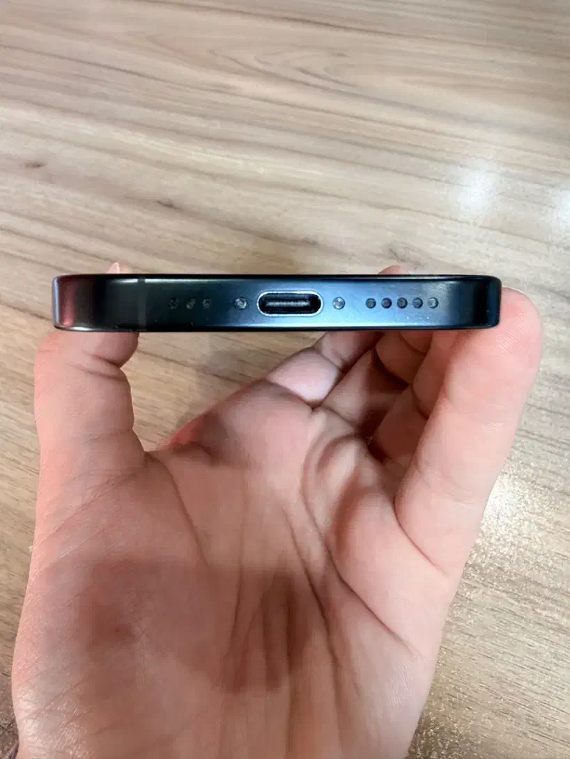 Iphone 16 pro 256 zz رجیستر شده|موبایل|شیراز, ملاصدرا|دیوار